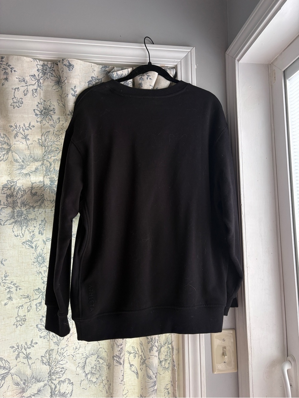 Athleta Retroplush Women’s Black Small Crewneck Pullover Fleece Sweatshirt